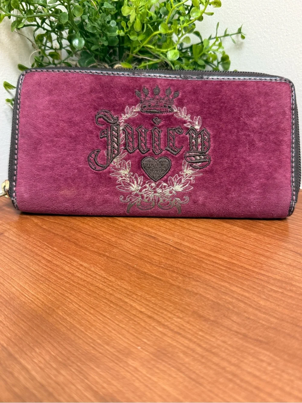 Juicy Couture Womens Purple Vintage Wallet Velour Logo Has Wear